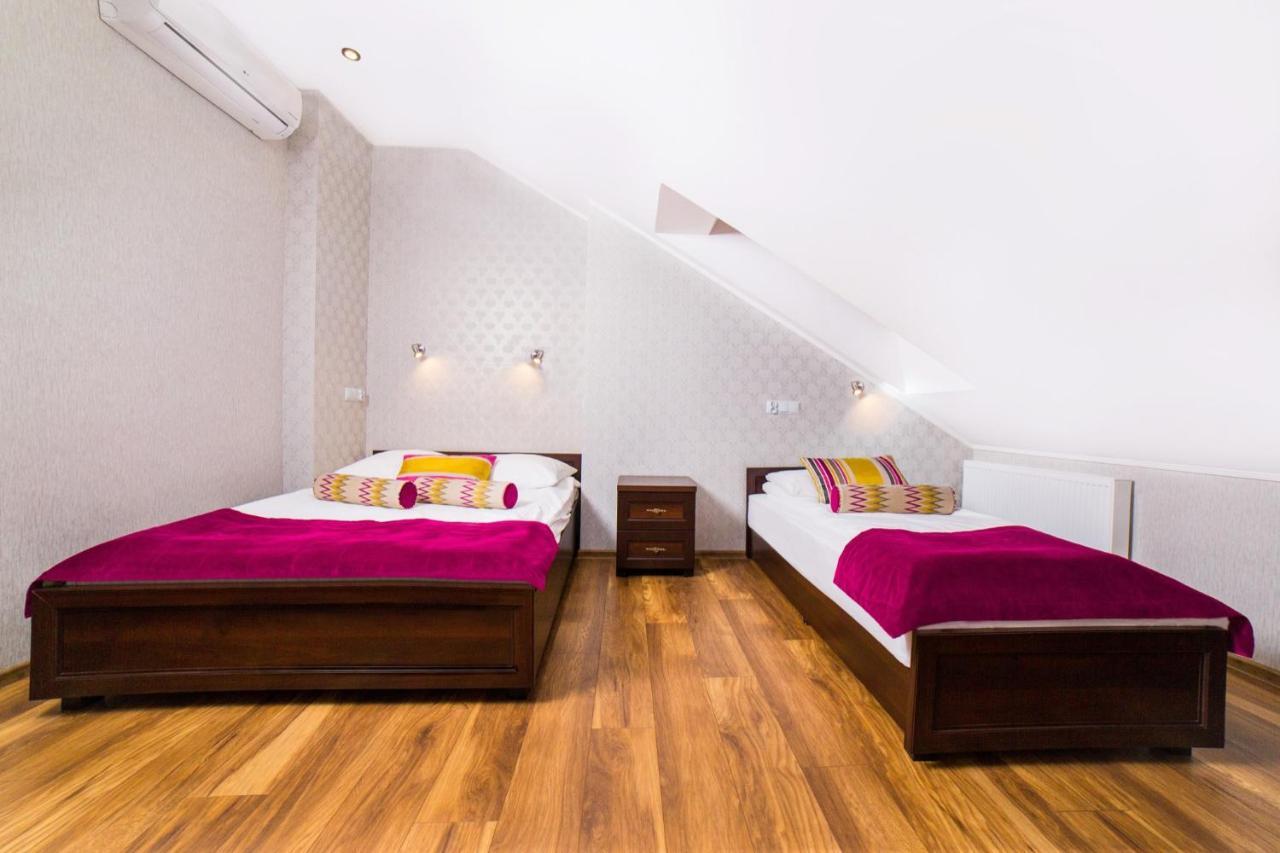 Dwór Olimp Hotel Stalowa Wola Exterior foto