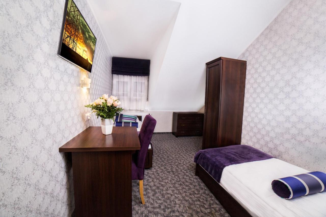 Dwór Olimp Hotel Stalowa Wola Exterior foto