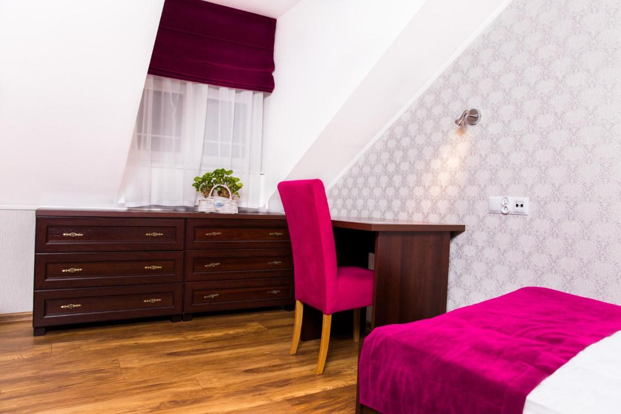 Dwór Olimp Hotel Stalowa Wola Exterior foto